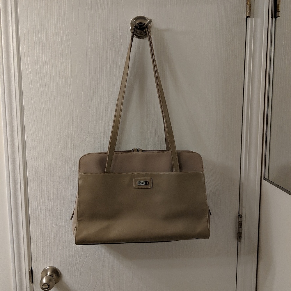 Liz Claiborne Crazy Horse Purse Tan Med-Large